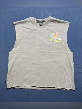 100% Cotton Size XL NWOT Switch Graphic Tee